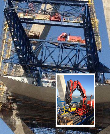 Four Fassi hydraulic crane  F1100RA.2.28 he-dynamic on the new bridge at Cadiz