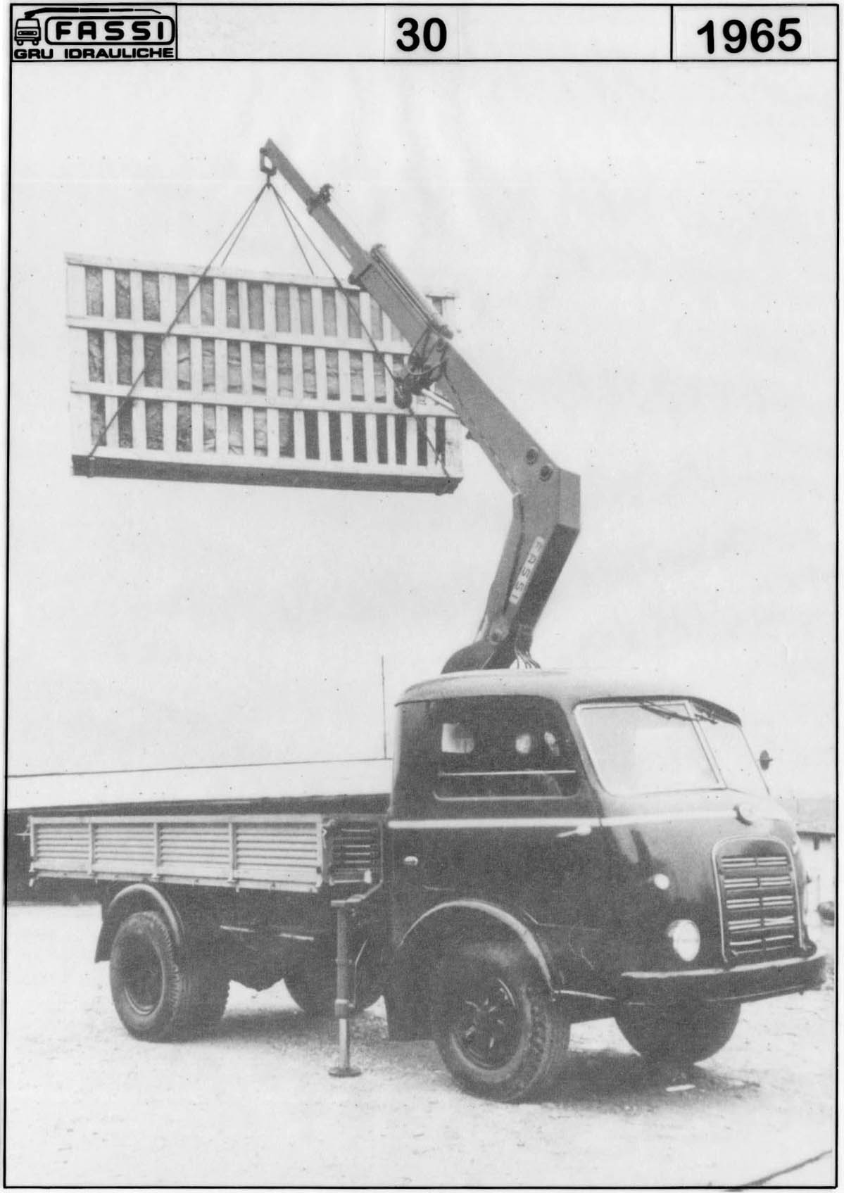 Fassi loader crane 30 Italy 1965