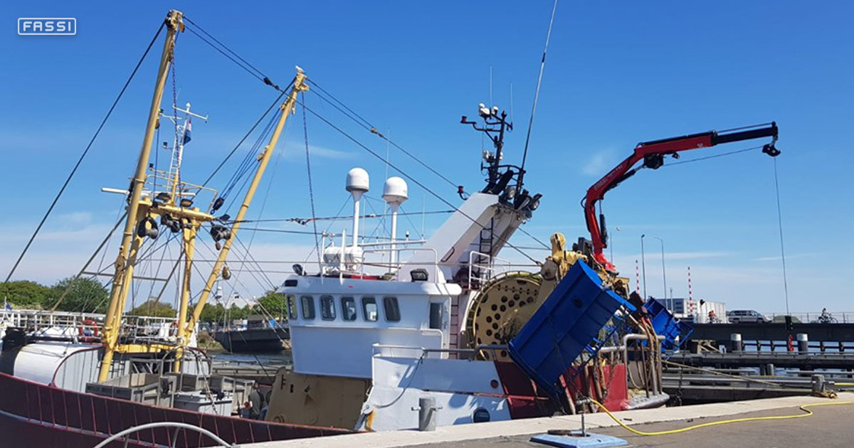 Grúa marina Fassi en los Países Bajos