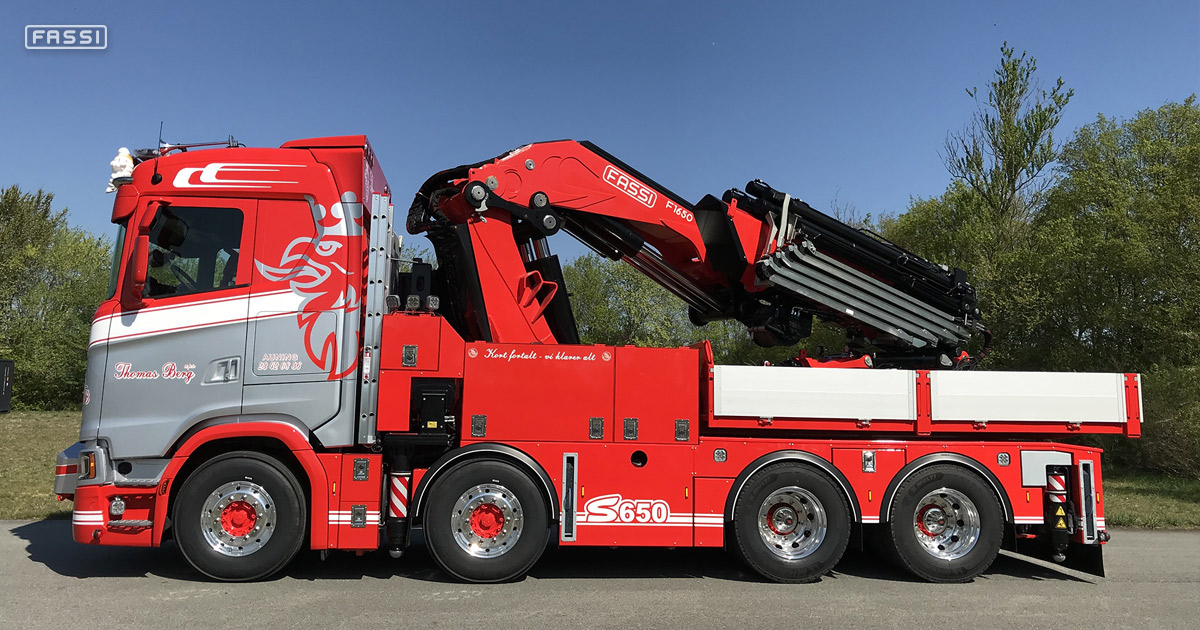 A Fassi crane for transport in Denmark - Fassi