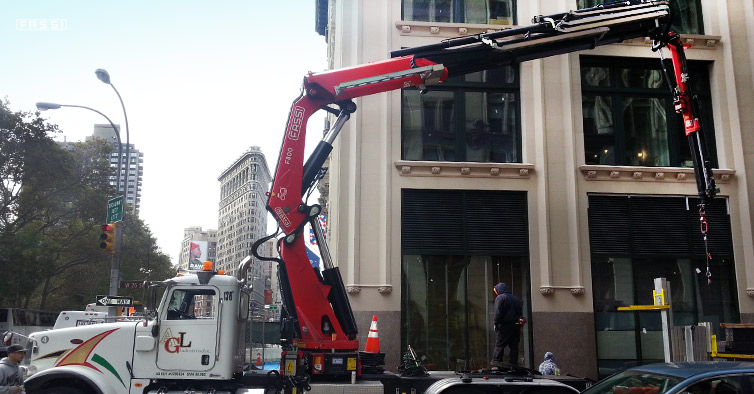 Fassi F800RA - 5th avenue New York