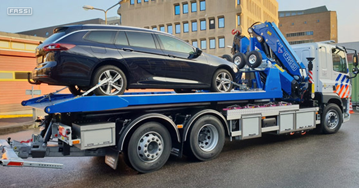 4 Fassi Lkw-Krane für niederländische Polizei