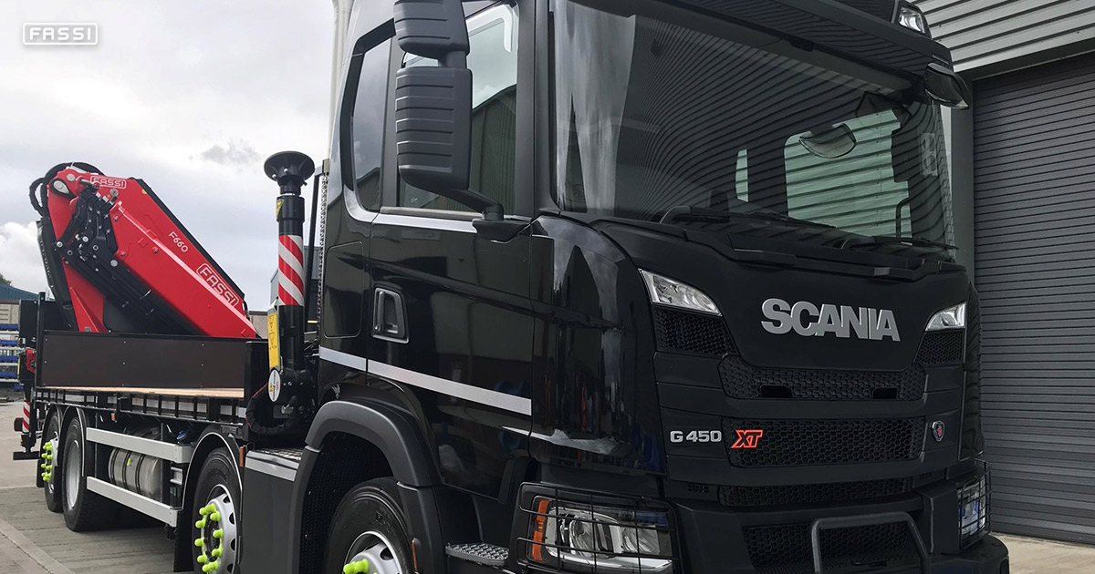 Fassi truck-mounted cranes for crusher liners