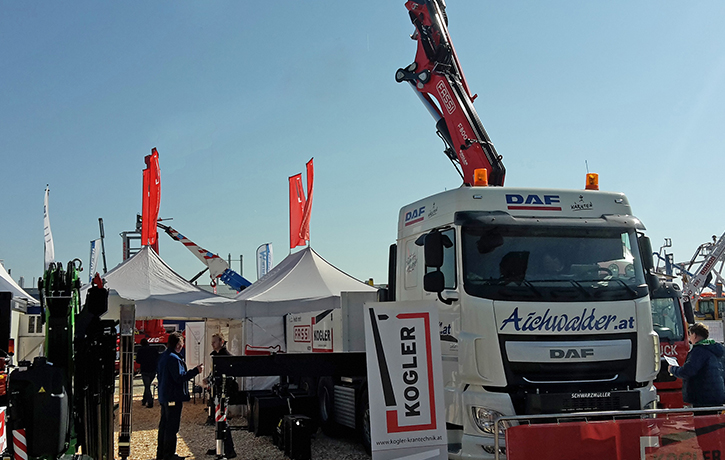 Austrian-distributor-of-Fassi-at-Mawev-Show-2015-2