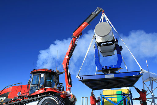 Fassi loader crane unloading AST3-1 telescope