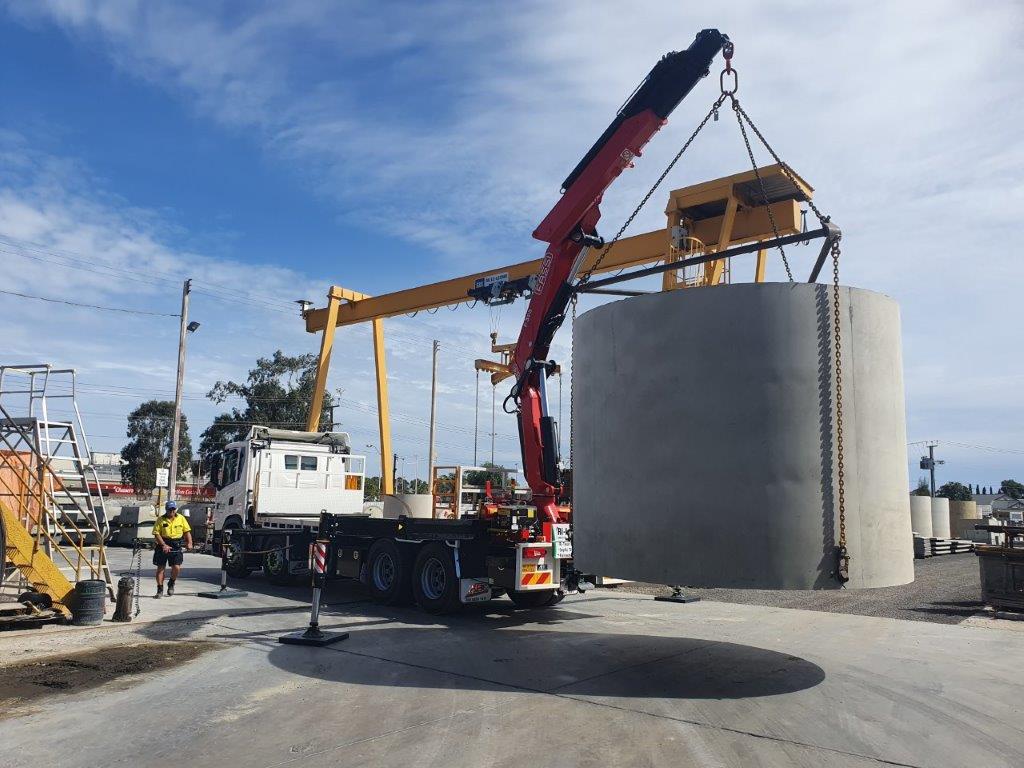 Fassi-F395A-2-24-xe-dynamic-by-Ahrns-Handling-Equipment-Pty-Ltd-of-Adelaide-Australia-1.jpg