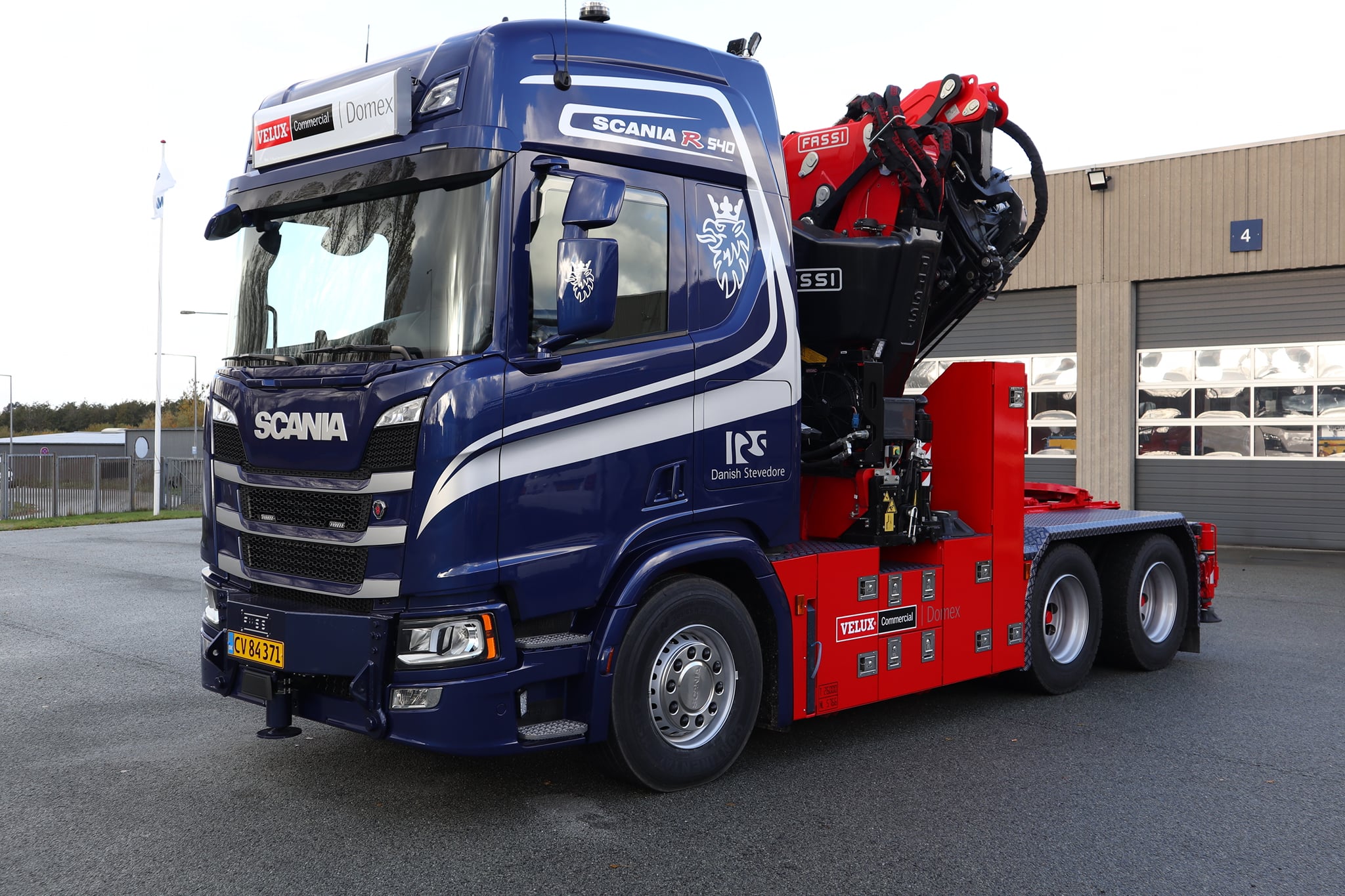 Fassi-F710RA-2-27-crane-with-L426-jib-on-Scania-R540-Fassi-Kraner-Aps-DK-4.jpg