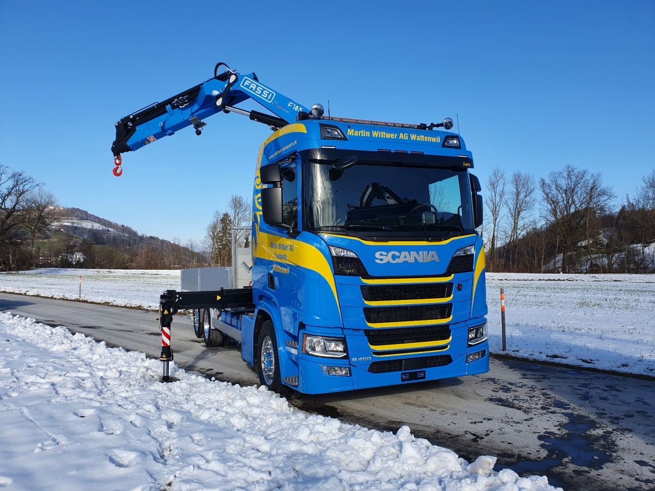 Two-Fassi-F185A-2-25-xe-dynamic-cranes-installed-onto-3-axle-Scania-R450-vehicles-CH-3.jpg
