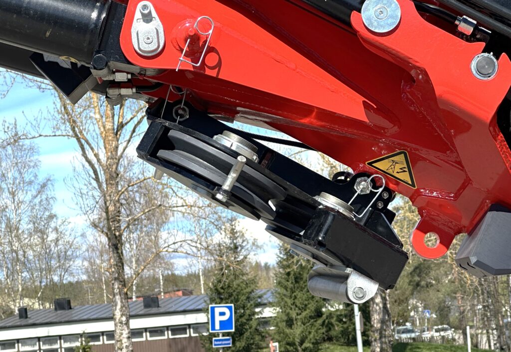 F1250R.2.9-HXP-TECHNO-L436-Volvo-FH540-5axles-GrutechOY-4