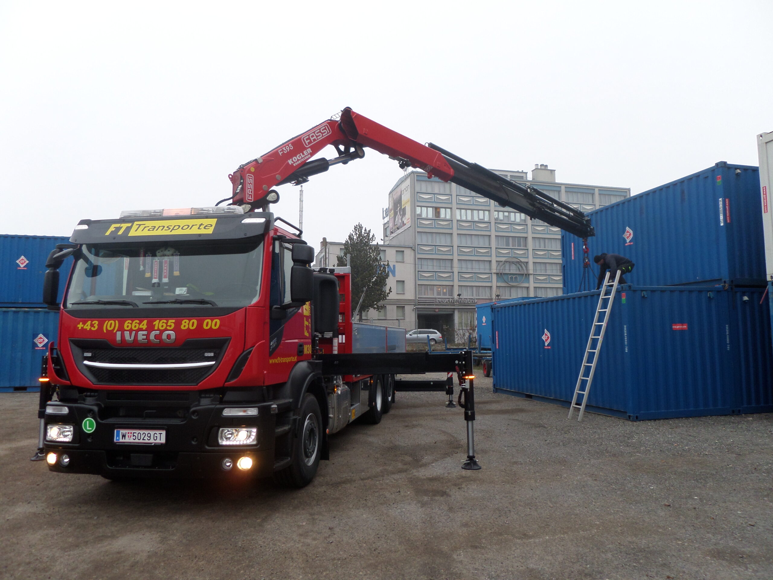 f395ra-xe-dynamic-gallery-1