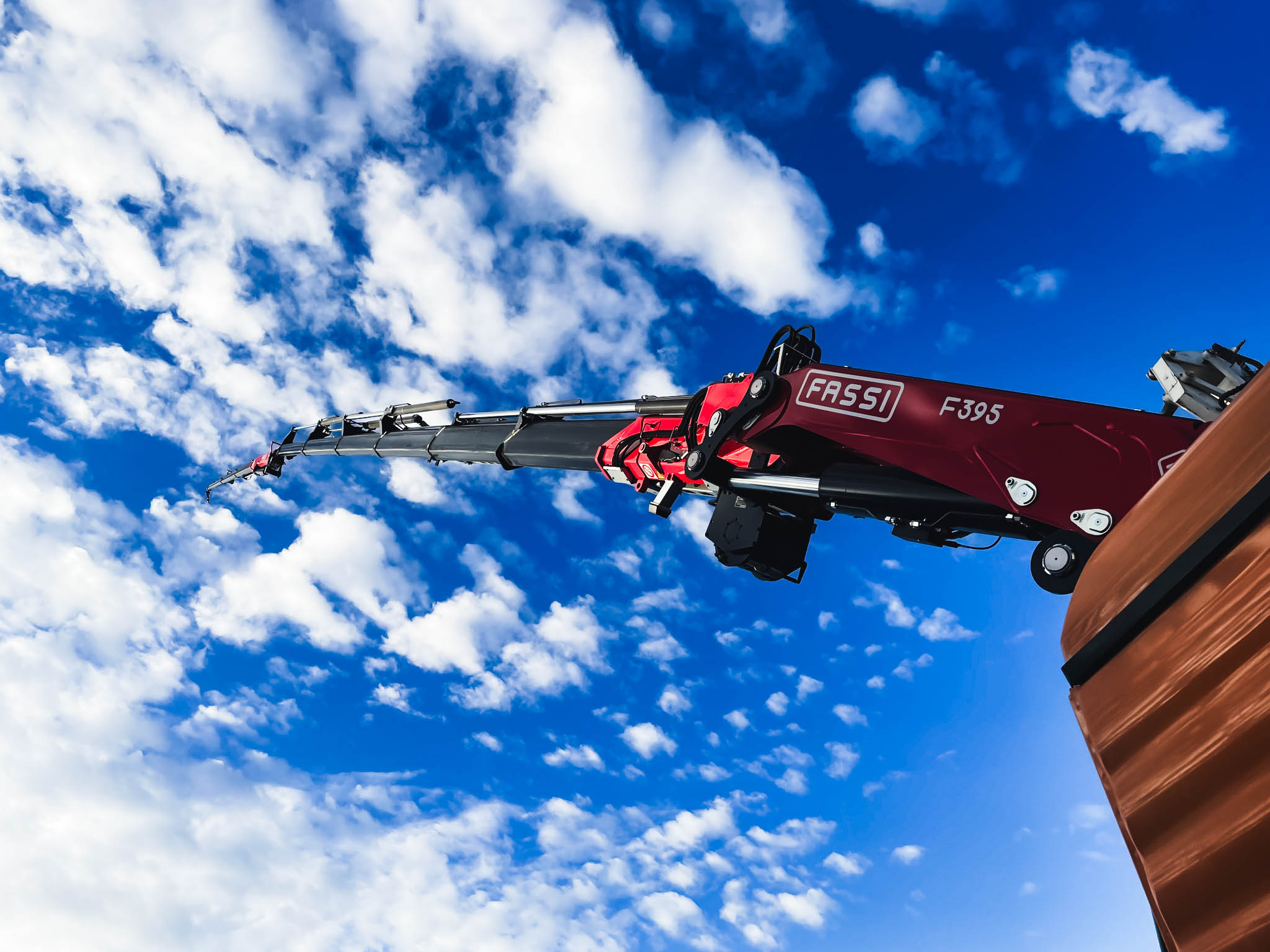 f395ra-xe-dynamic-gallery-3