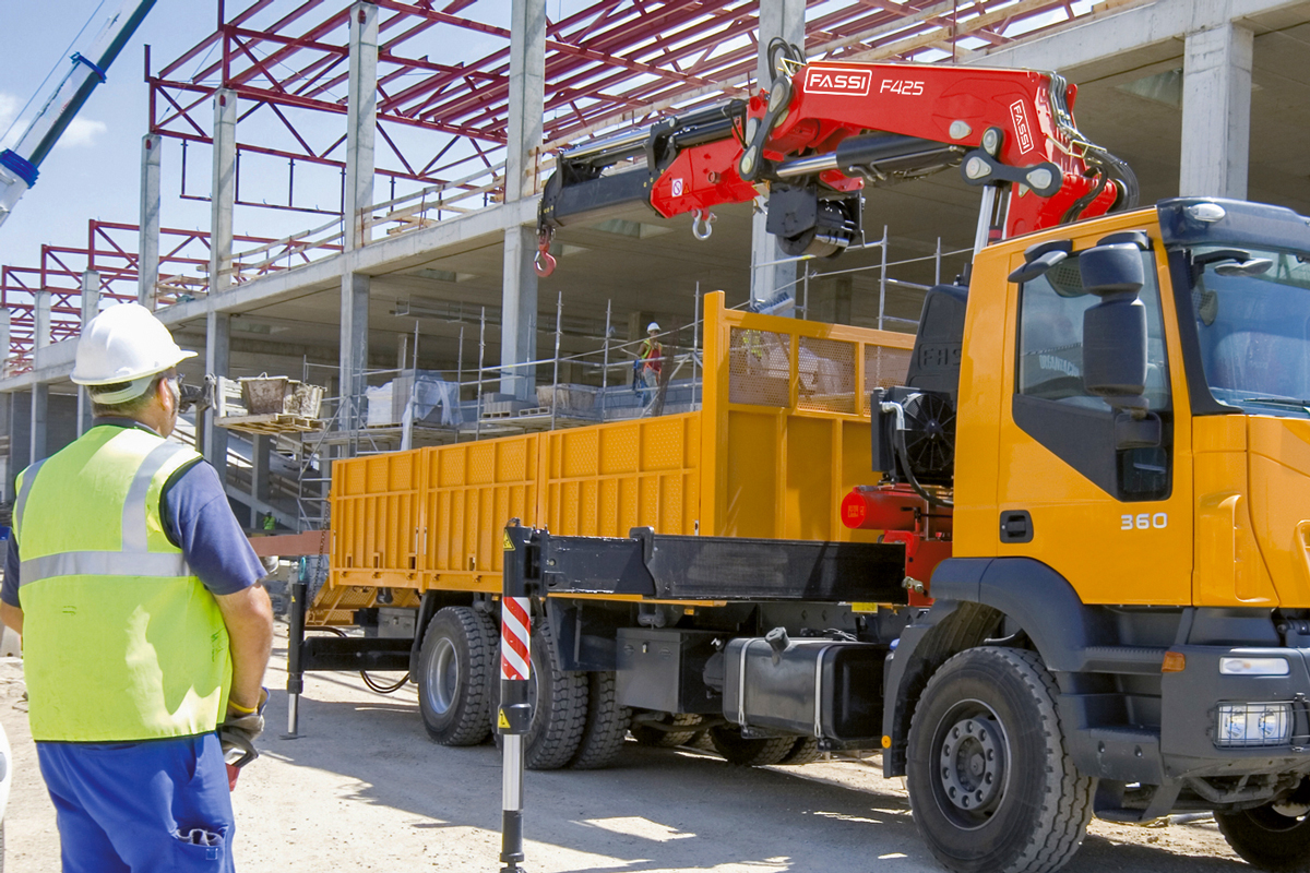 f425a.2-e-dynamic-copertina-mobile