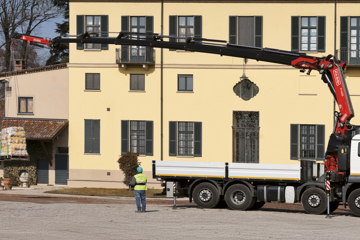 f425ra.2-e-dynamic-copertina-mobile f425ra.2-e-dynamic-copertina-mobile