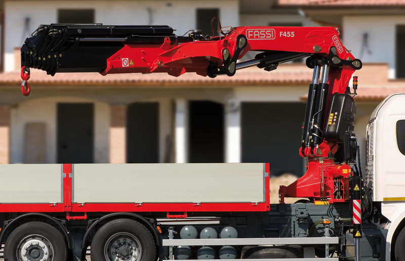 fassi-truck-mounted-crane-F455RA-e-dynamic-01 fassi-truck-mounted-crane-F455RA-e-dynamic-01