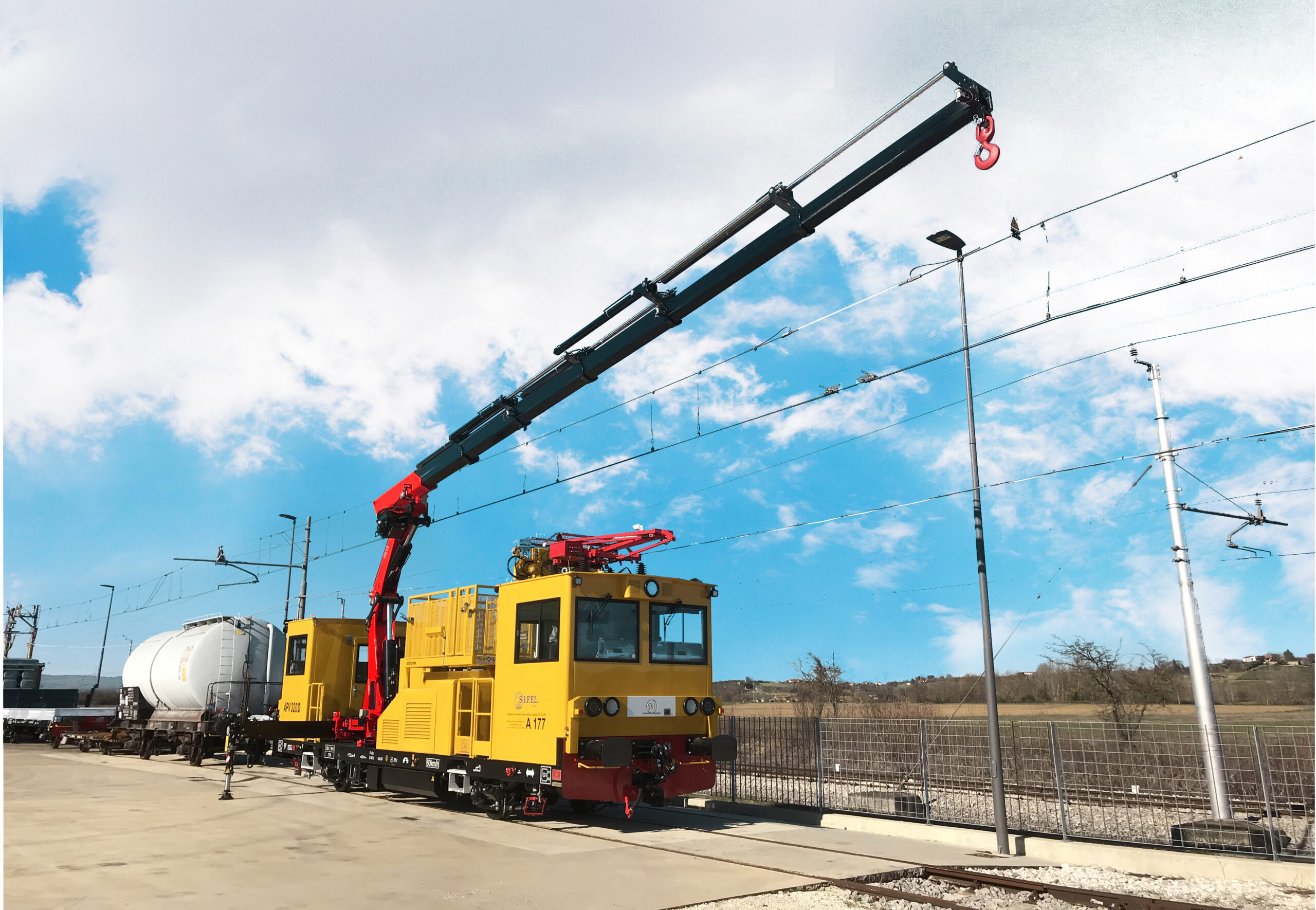 f515ra-e-dynamic-gallery-3