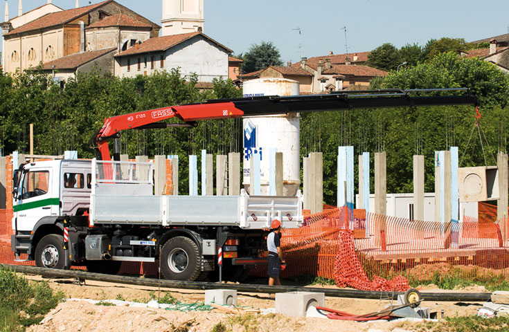 fassi-boom-crane-F135A-dynamic-135A-e-dynamic-01 fassi-boom-crane-F135A-dynamic-135A-e-dynamic-01