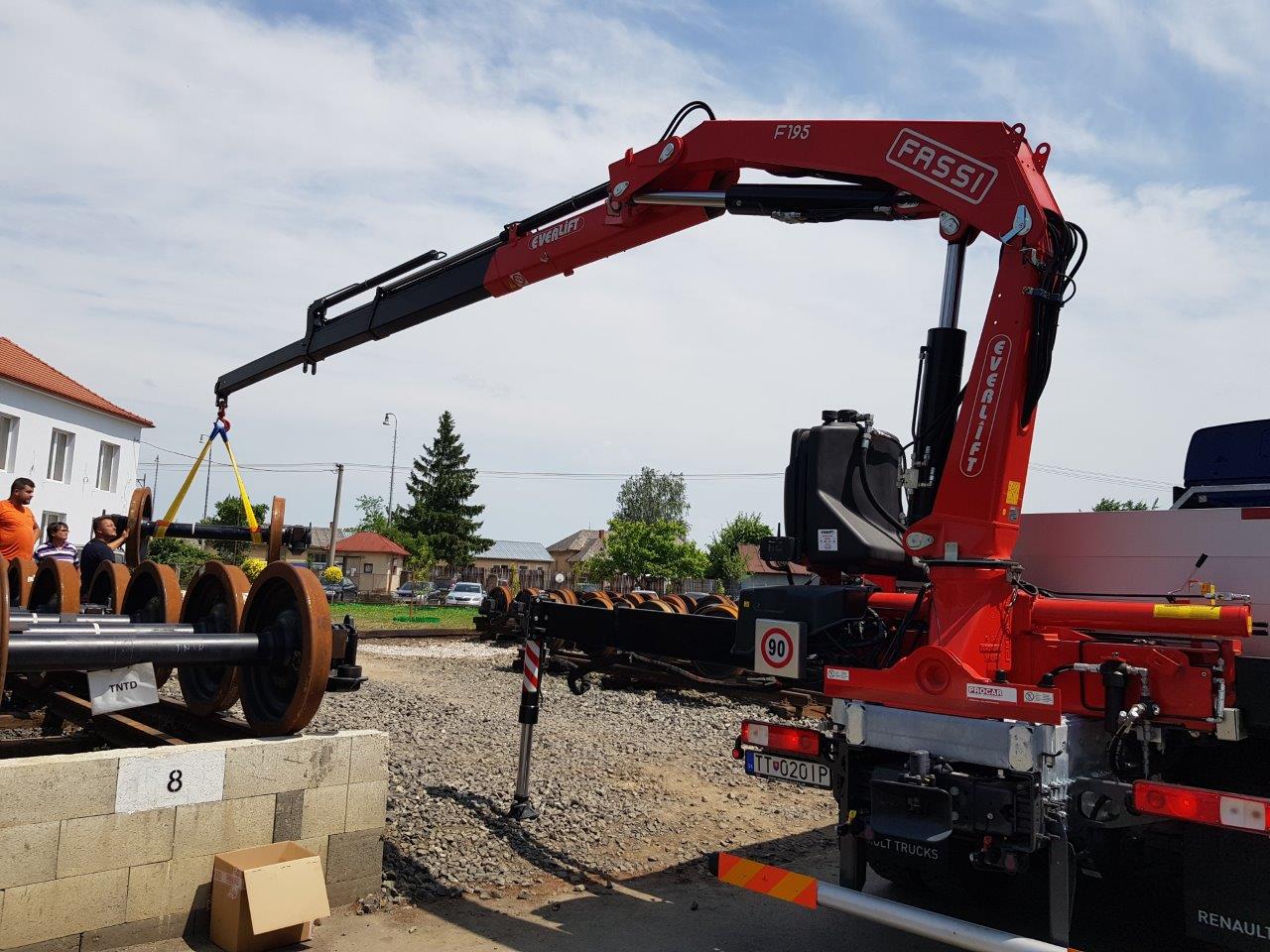 f195a-e-active-gallery-3 f195a-e-active-gallery-3