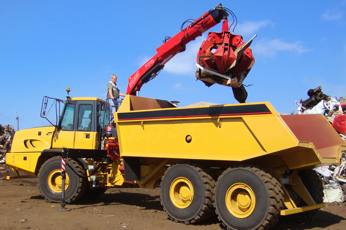 f215a.0-e-active-copertina-mobile f215a.0-e-active-copertina-mobile