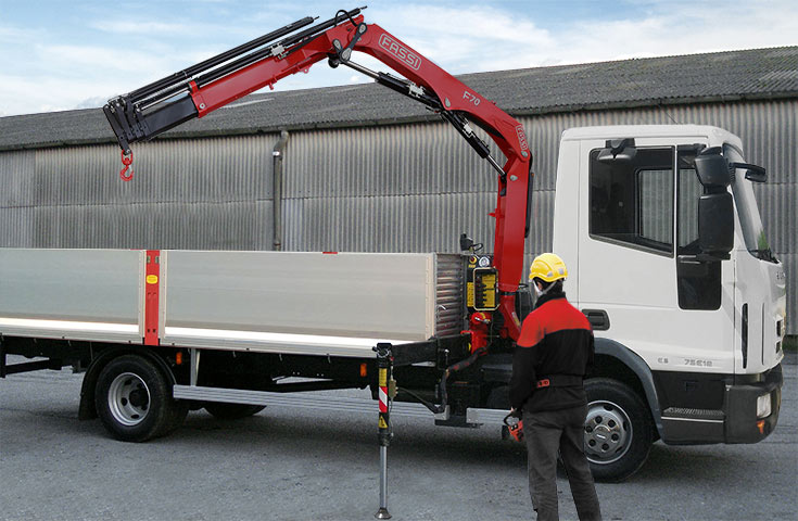fassi-hydraulic-crane-F70B-e-dynamic-01