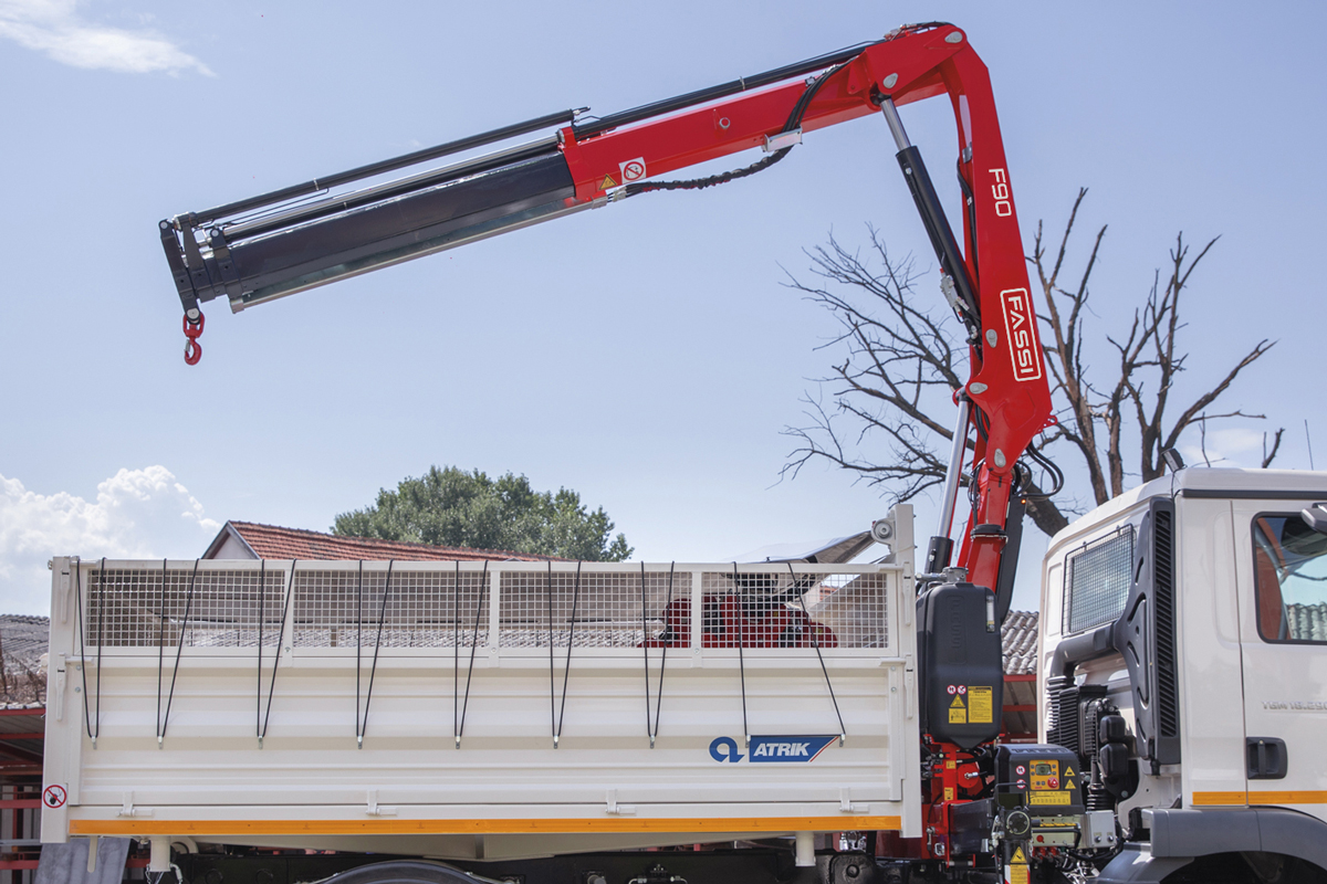 f90b.0-e-active-copertina-mobile f90b.0-e-active-copertina-mobile