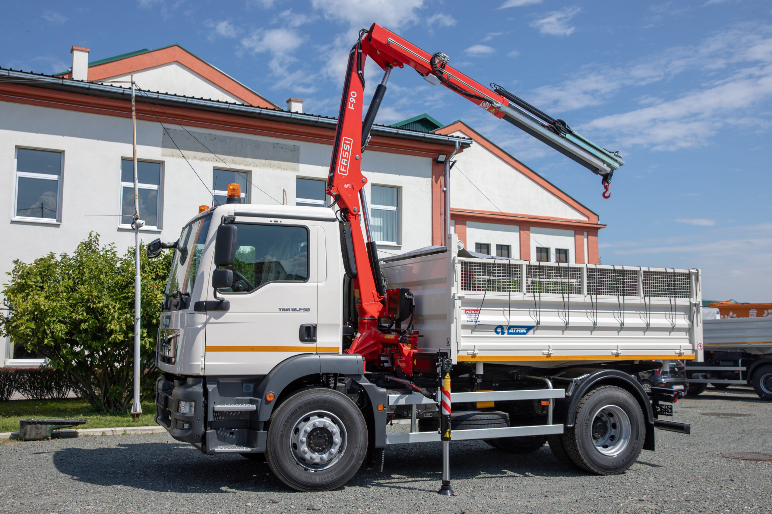 f90b.0-e-active-gallery-1 f90b.0-e-active-gallery-1