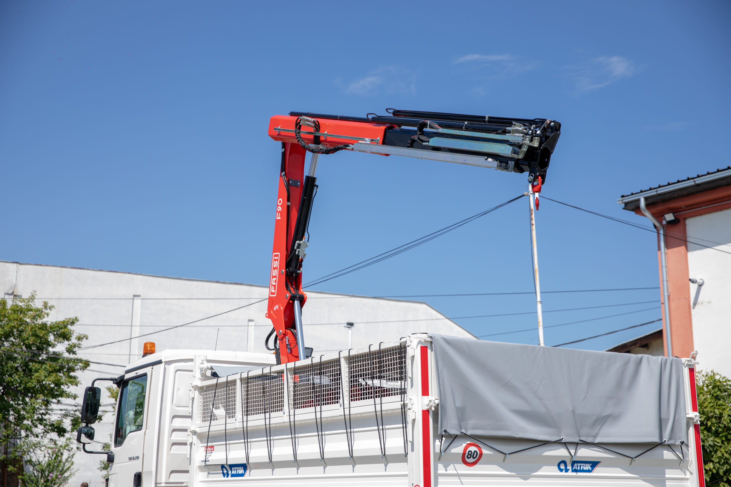 f90b.0-e-active-gallery-3 f90b.0-e-active-gallery-3