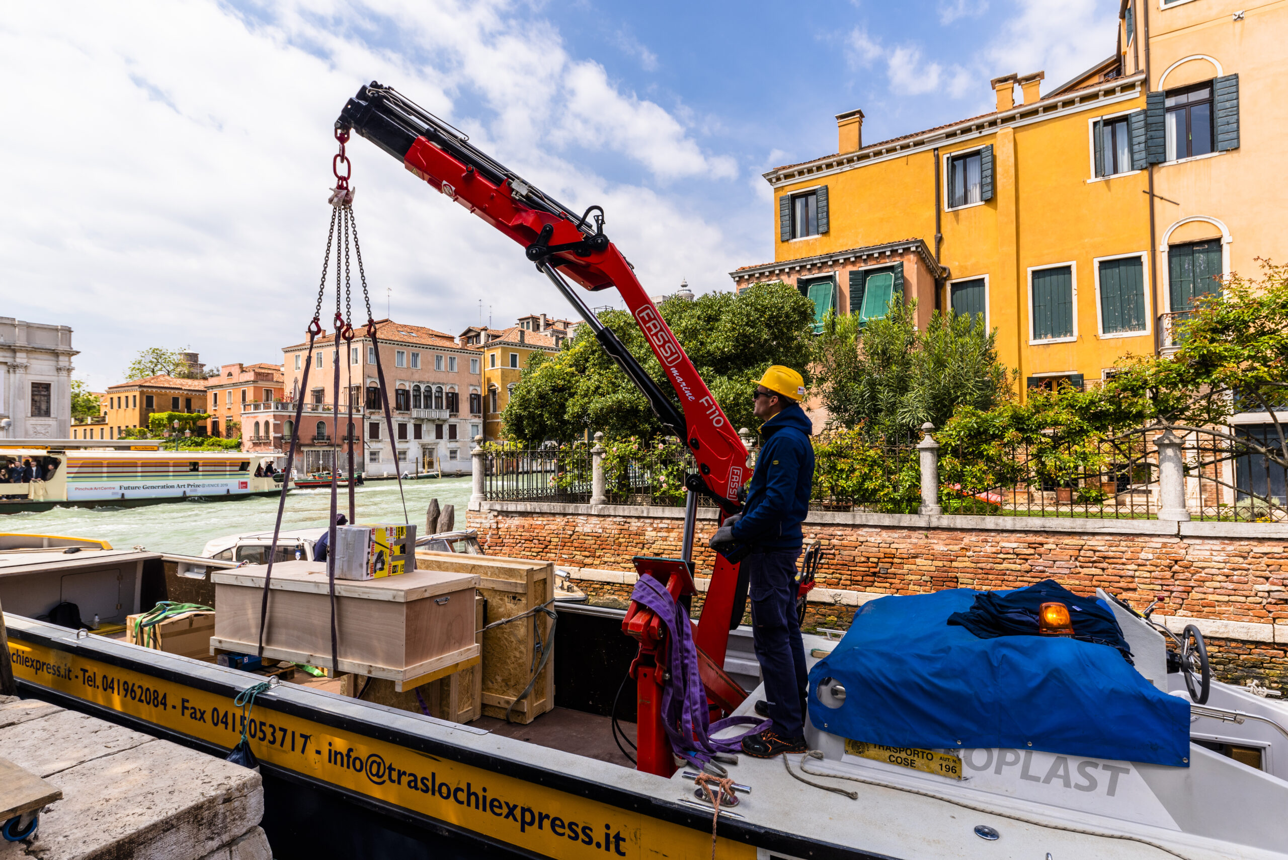 f110b.2-dynamic-gallery-3