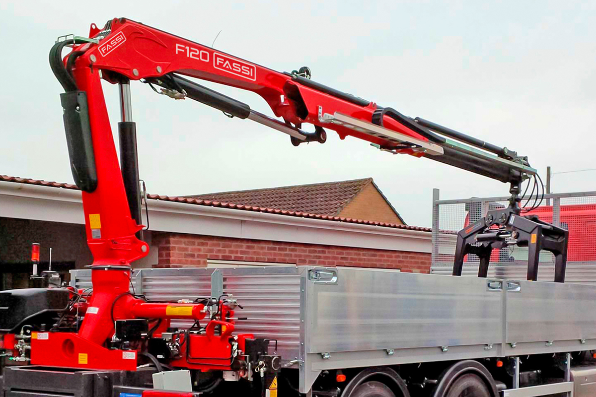 f120b.1-e-dynamic-copertina-mobile