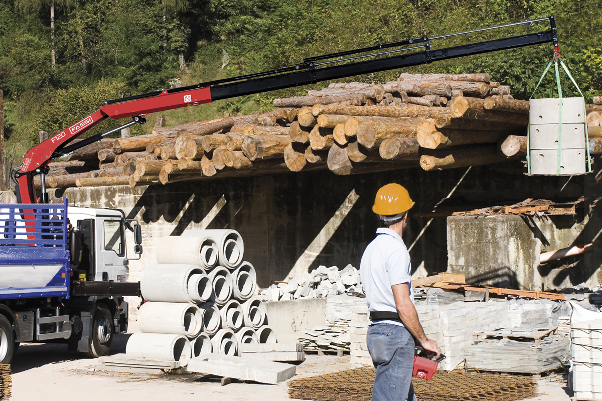 f120b.2-e-dynamic-copertina-mobile