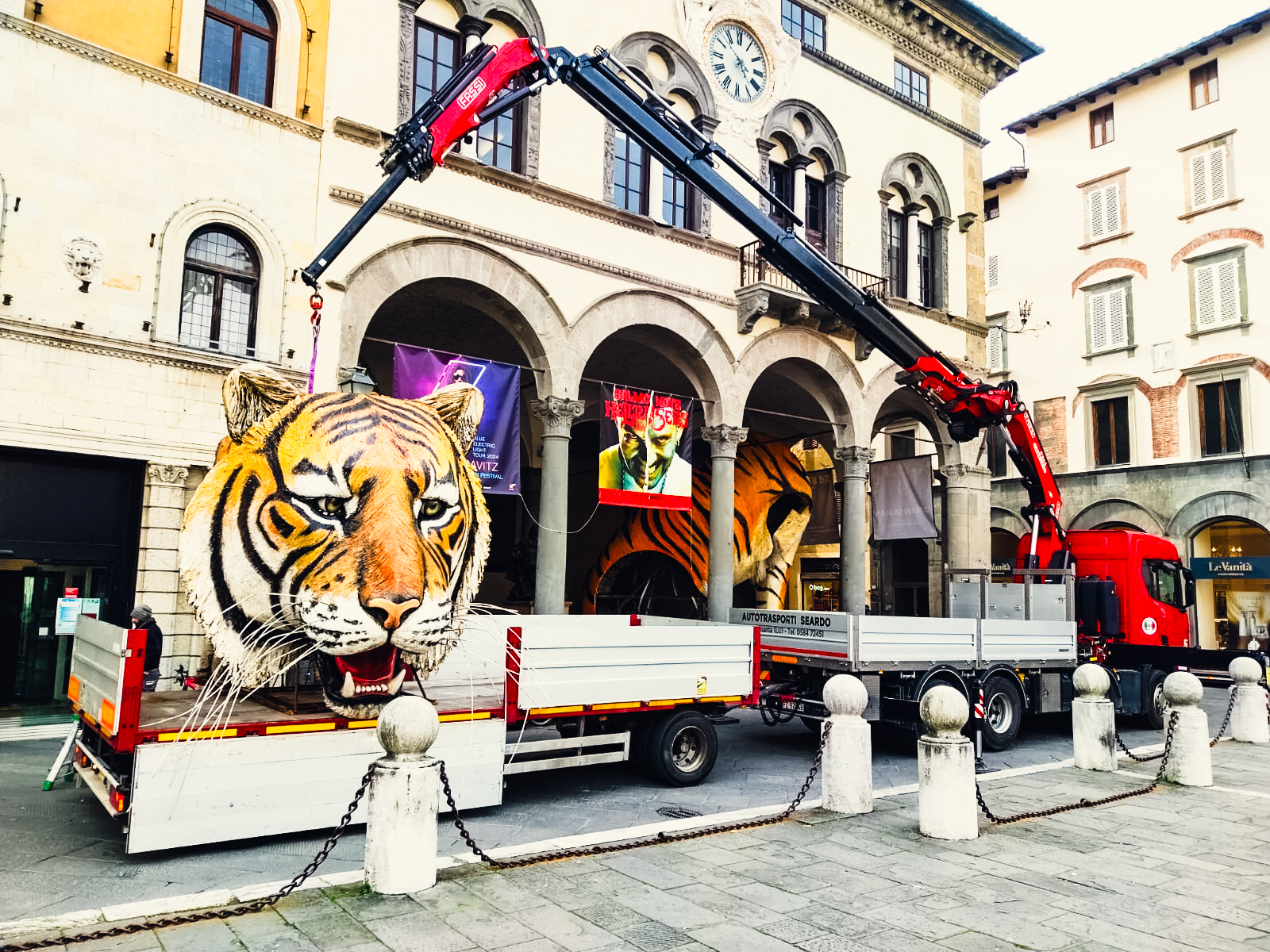 f545ra-xe-dynamic-gallery-1 f545ra-xe-dynamic-gallery-1