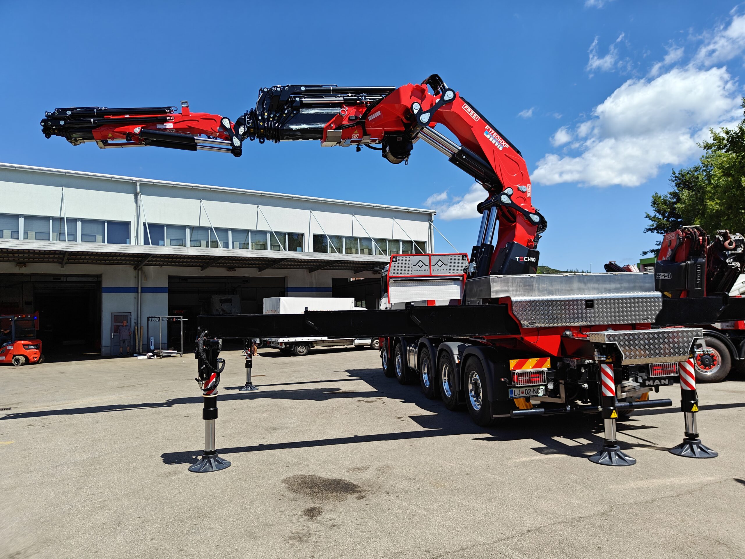 f1750r-hxp-techno-gallery-1