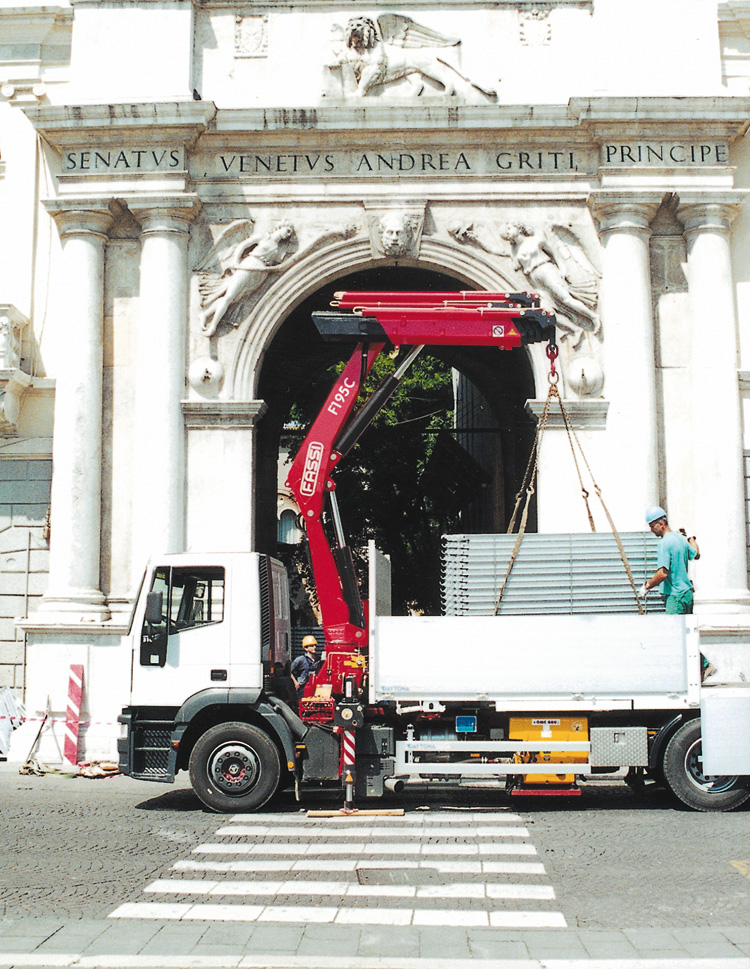 Fassi-F195A.0-gruas-articuladas Fassi-F195A.0-gruas-articuladas