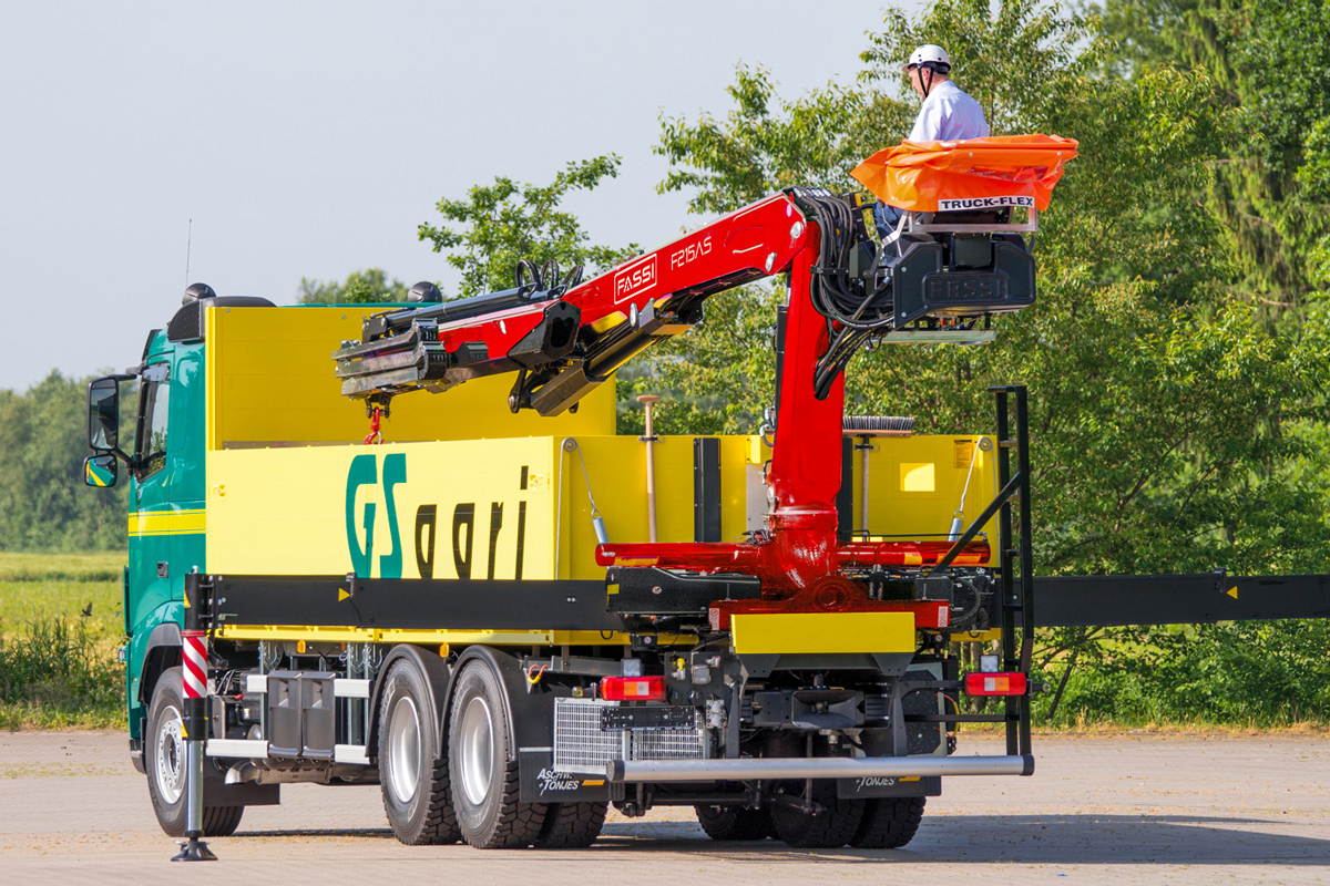 f215as-copertina-mobile f215as-copertina-mobile