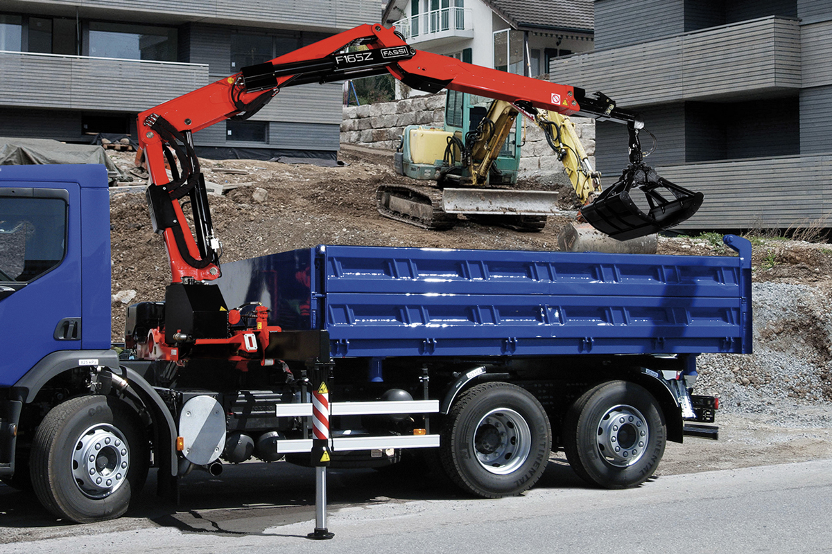 f165az-copertina-mobile