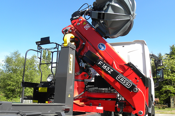 fassi-hydraulic-crane-F165AZ-03
