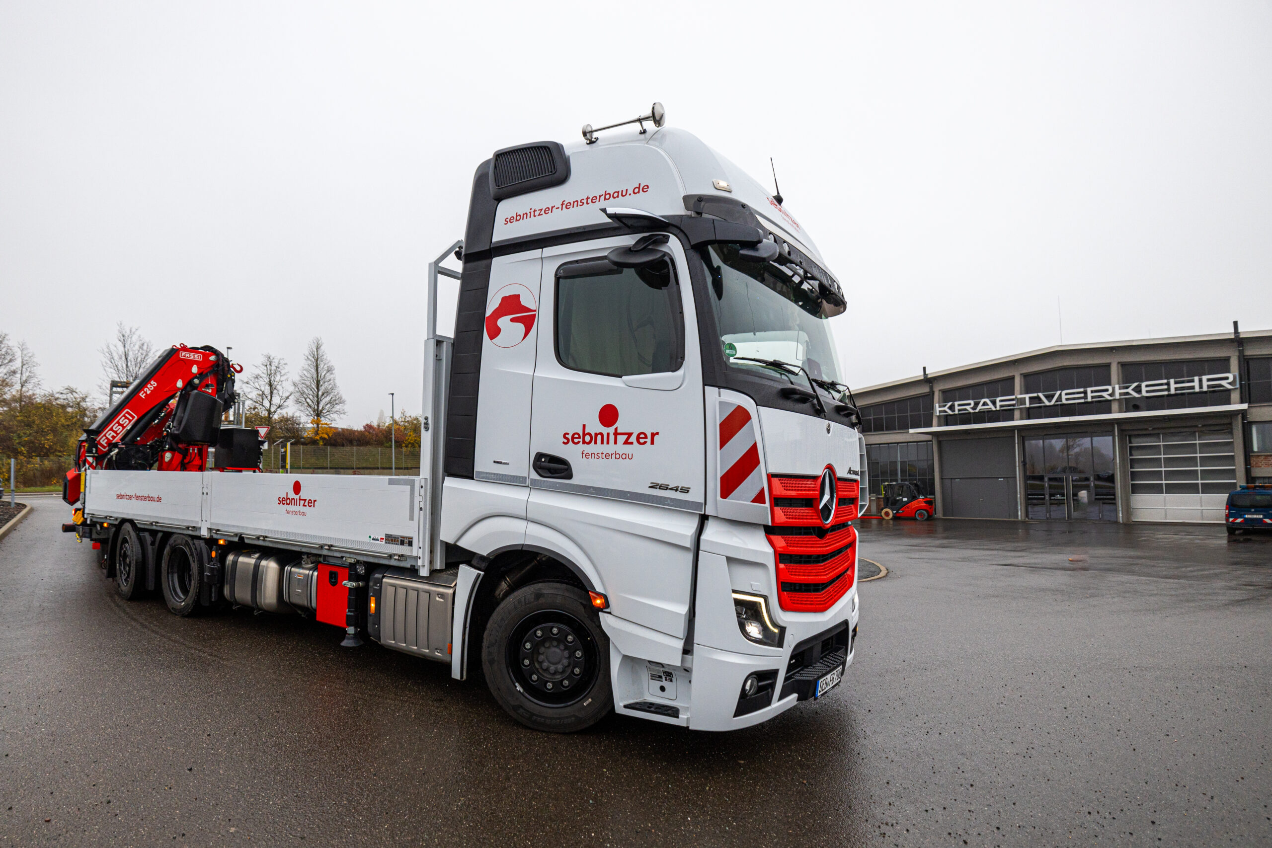 f255ra-xe-dynamic-gallery-1