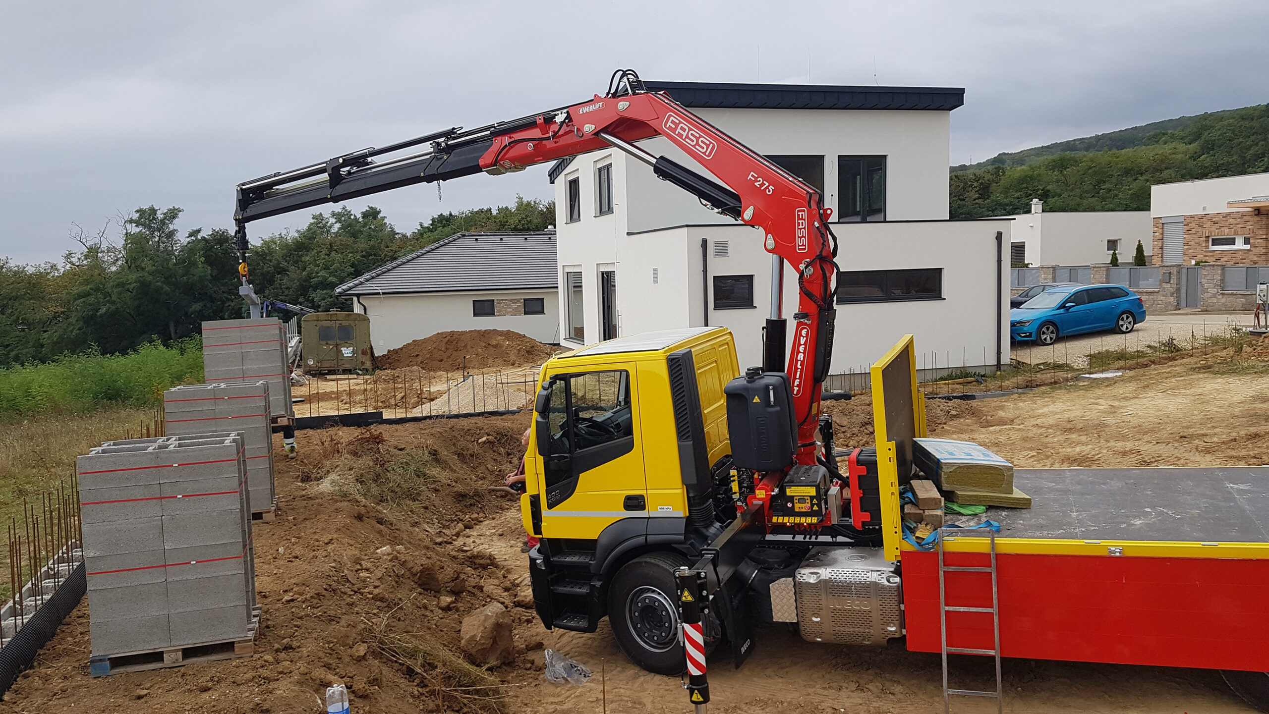 f275a-e-active-gallery-3 f275a-e-active-gallery-3