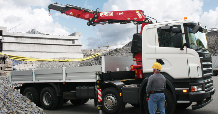 Fassi-lkw-krane-F305A-xe-dynamic-01