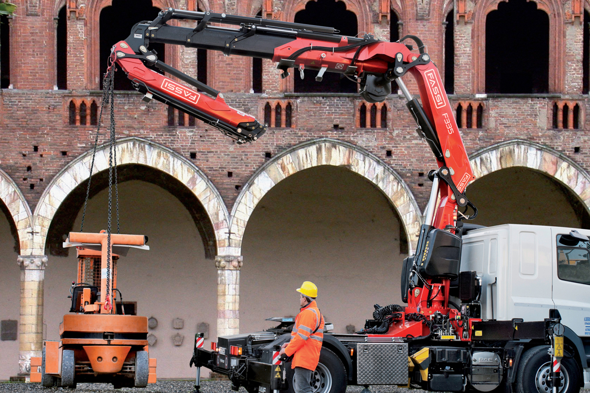 f335ra-e-dynamic-copertina-mobile f335ra-e-dynamic-copertina-mobile